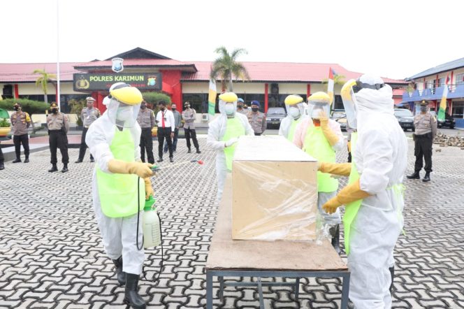 
 Polres Karimun Gelar Simulasi Pemakaman Jenazah Covid-19