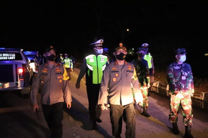 
 121 Personel Gabungan Amankan Malam Takbiran di Kabupaten Karimun
