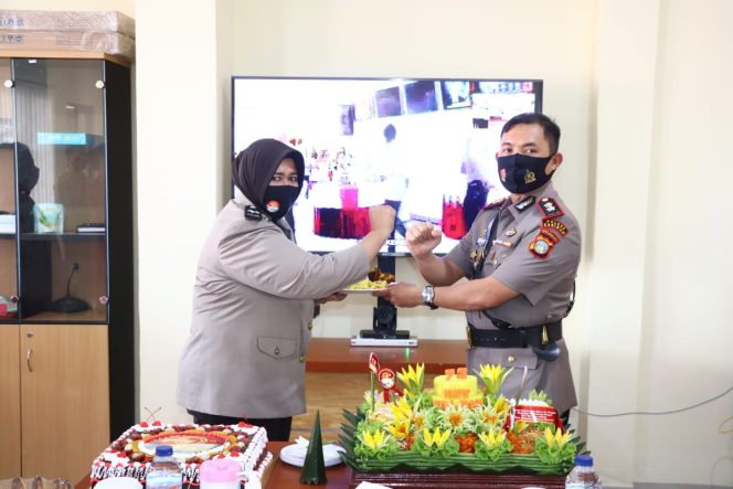 
 Polres Karimun Rayakan HUT Polwan ke-72 Secara Virtual