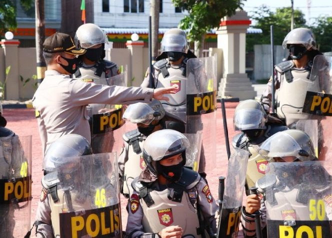 
 Polres Karimun Gelar Simulasi Pengamanan Pilkada 2020