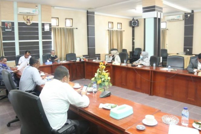 
 Seluruh Anggota DPRD Karimun Diperintahkan Bantu Pemerintah Tangani Covid 19