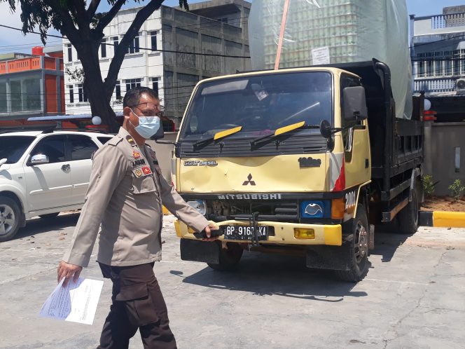 
 Barang bukti lori yang menabrak pengendara sepeda motor yang menewaskan dua orang (F:Iyan T)