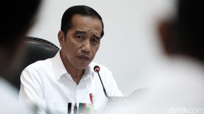 
 Tak Tunduk pada Intruksi Presiden, Pemkab Karimun Tetap Kucurkan Puluhan Miliar di Tengah Pandemi Covid