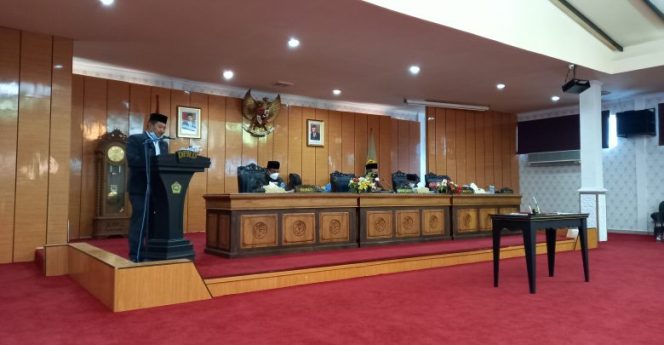 
 Fraksi Partai Golkar DPRD Kabupaten Karimun Usulkan Tiga Jalan Ini Jadi Status Nasional