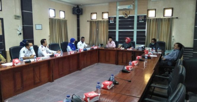 
 Perda Parkir Tak Berjalan Maksimal, Komisi II DPRD Karimun Panggil Bapenda dan Dishub