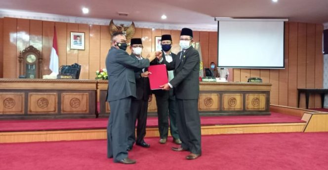
 Pansus LKPJ Bupati di DPRD Karimun Soroti Hutang 400 Lebih Kegiatan