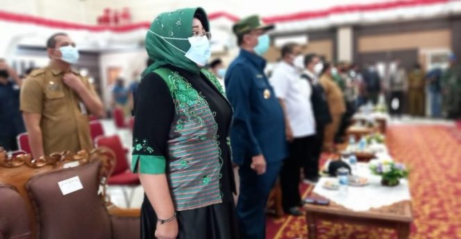 
 Nyimas Novi Bersama Seluruh Anggota DPRD Karimun Lainnya Mengaku Siap Divaksin