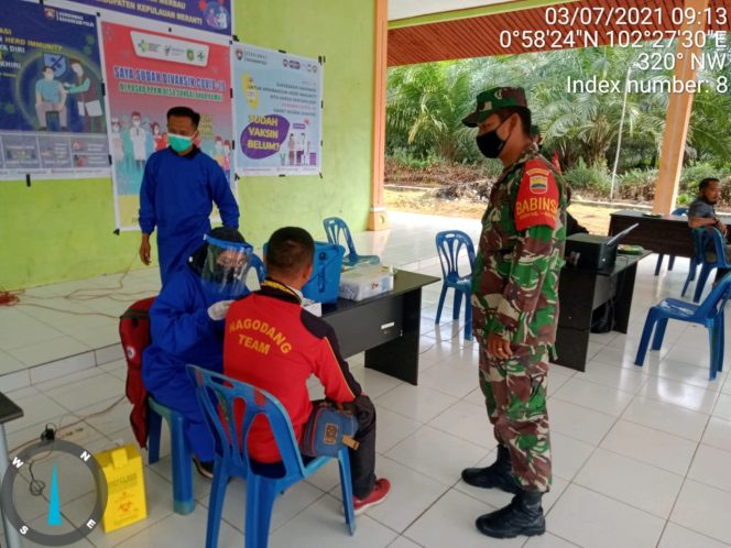 
 Koramil Merbau Pantau Pelaksanaan Vaksinasi Covid-19 Tahap Dua