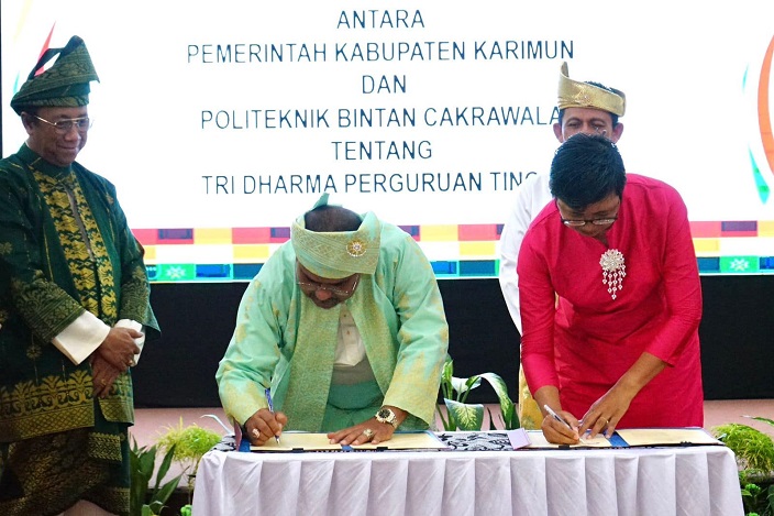 Acara seremon kerjasama Pemkab Karimun dengan pihak ketiga di sela acara syukuran HUT ke-23 Kabupaten Karimun