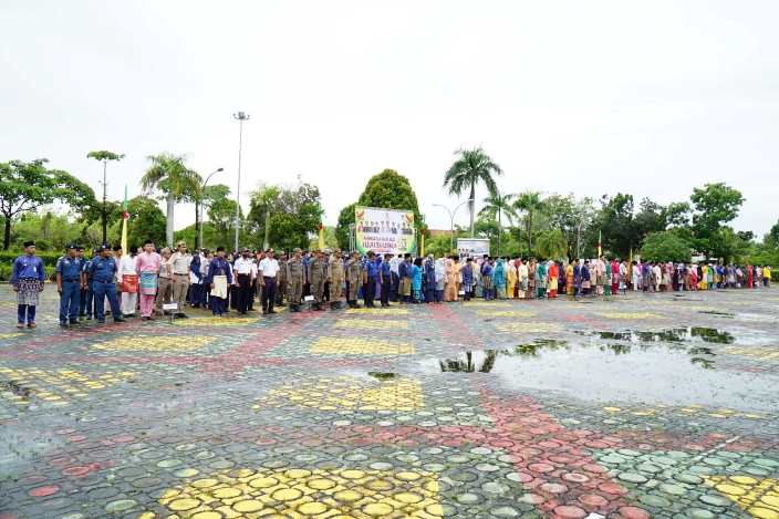 Peserta Upacara HUT Kabupaten Karimun ke-23