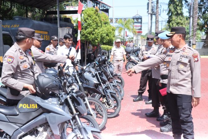 
 Jelang Pilkada Serentak di Kabupaten Karimun Tahun 2024, Polres Karimun Cek Kendaraan Dinas