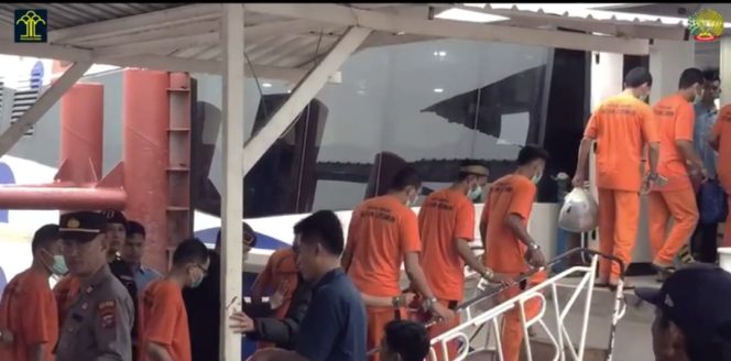 
 Over Kapasitas, 20 Napi Rutan Karimun Dipindah Ke Lapas IIA Batam