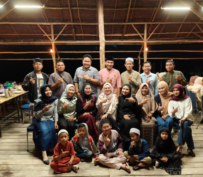 
 Harmoni dalam Kebersamaan: Bukber Keluarga Besar Partai Gelora Karimun Pererat Silaturahmi