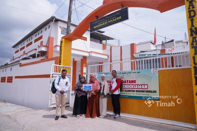 
 PT Timah  Berbagi Kebaikan, Bantu Pembangunan Masjid untuk Kemajuan Pendidikan dan Keagamaan