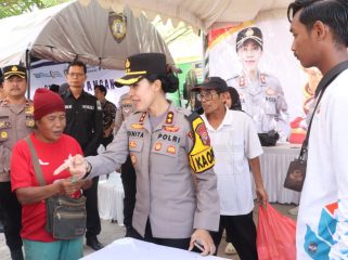 Polres Karimun Gelar Gerakan Pangan Murah di Pasar Maimun, Warga Antusias Serbu Sembako Murah